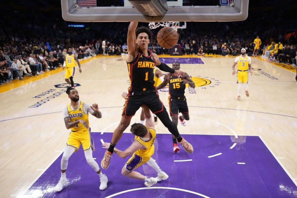 NBA: Austin Reaves &lsquo;se recusa a comentar&rsquo; sobre lance inusitado contra os Hawks