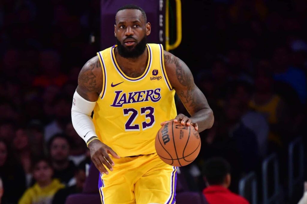 NBA: LeBron James desfalca Lakers em jogo contra pot&ecirc;ncia do Leste