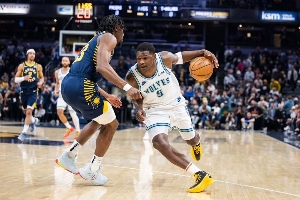 NBA: Em vit&oacute;ria dos Timberwolves, Anthony Edwards se livra de les&otilde;es e doutrina contra os Pacers