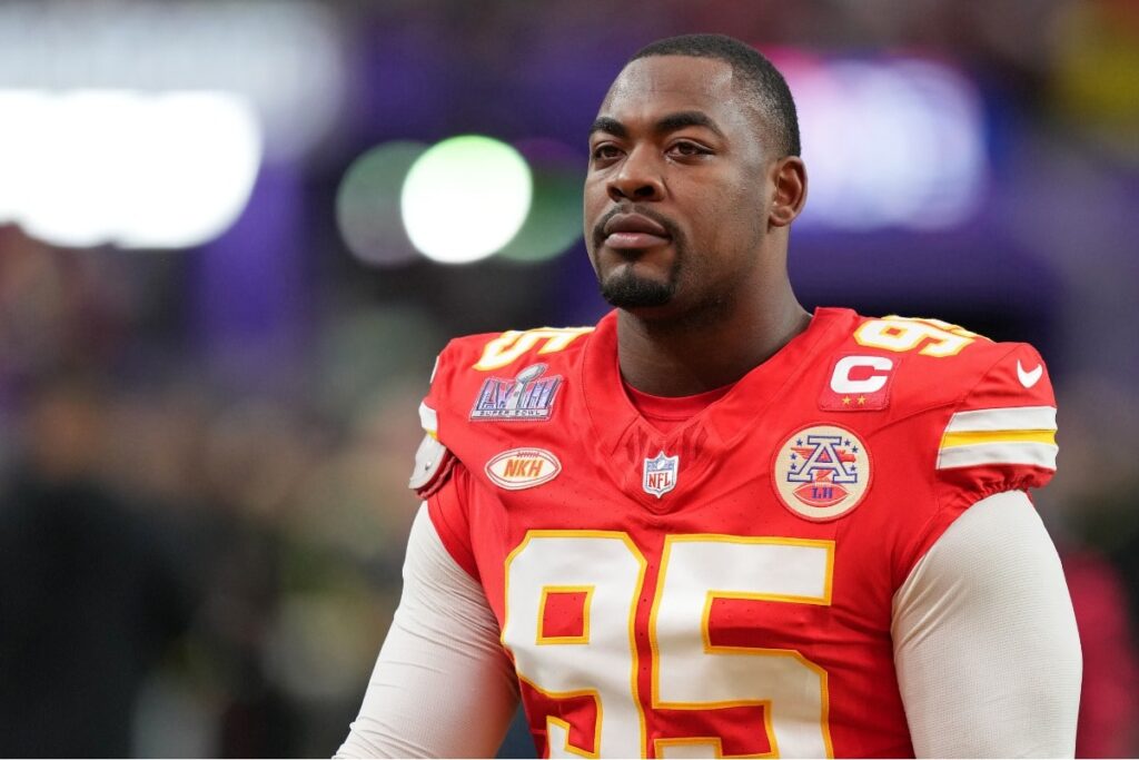 NFL: Muita grana! Jones e Chiefs assinam contrato milion&aacute;rio