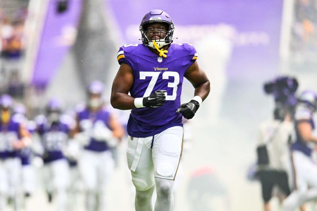 Vikings e Texans negociam escolhas do Draft da NFL 2024