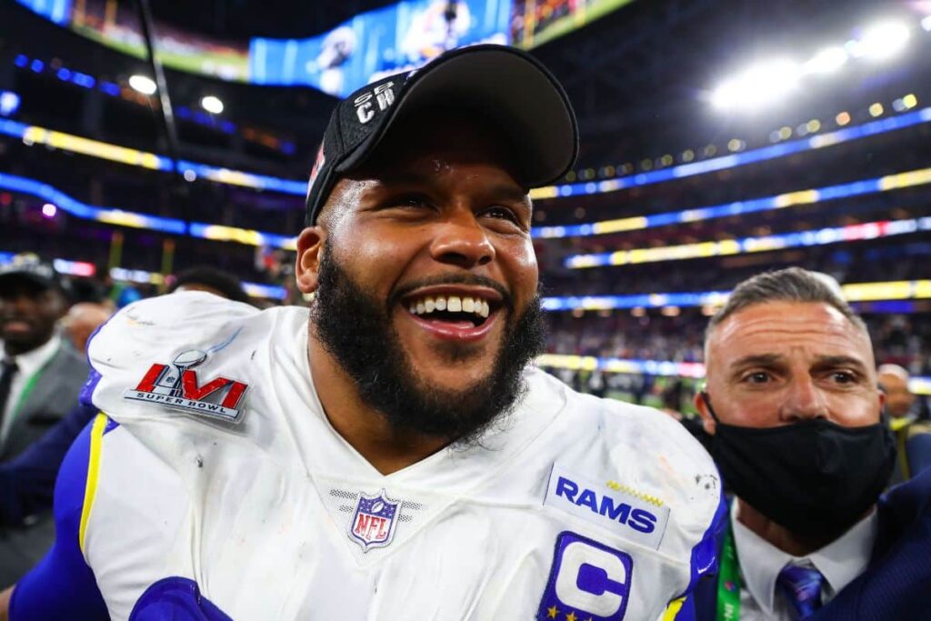 NFL: Astro dos Rams anuncia aposentadoria ap&oacute;s 10 temporadas