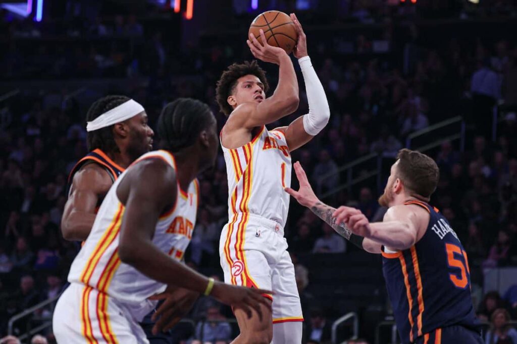 Hawks surpreendem e vencem Knicks fora de casa