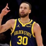 Em duelo &eacute;pico entre Curry e LeBron, Warriors vencem Lakers em jogo decisivo