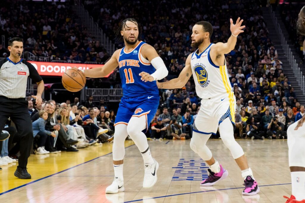 Brunson ofusca Curry e Knicks vencem Warriors fora de casa