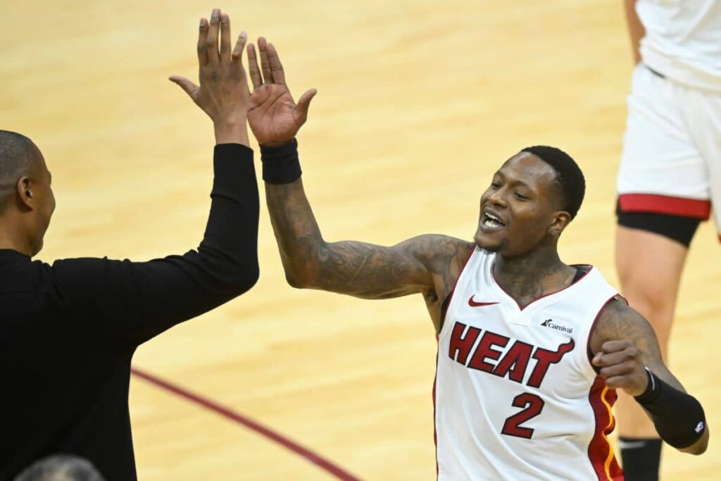 Butler brilha, Rozier decide e Heat vence Cavaliers fora de casa