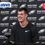 Do caldo de cana aos amigos: quarterback &lsquo;brasileiro&rsquo; dos Eagles vai matar a saudade de casa