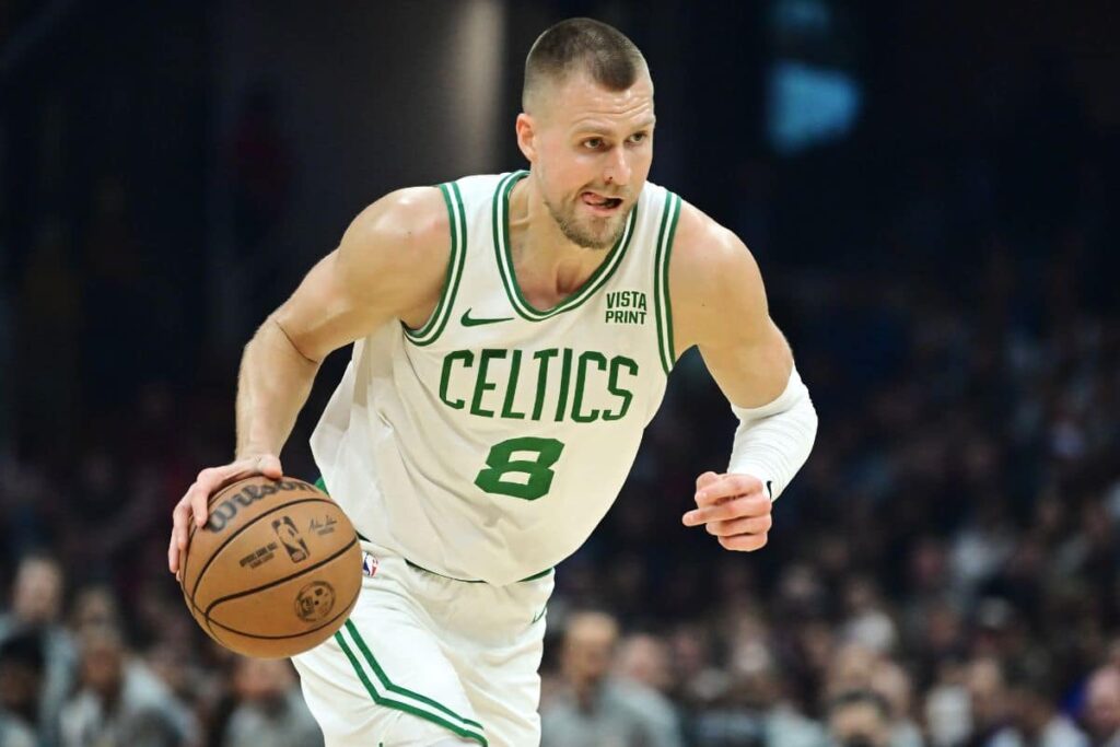 Porzingis &lsquo;comemora&rsquo; fim da sequ&ecirc;ncia de vit&oacute;rias dos Celtics: &lsquo;&Eacute; saud&aacute;vel&rsquo;