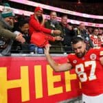Frio extremo em jogo da NFL faz torcedores dos Chiefs amputarem os dedos