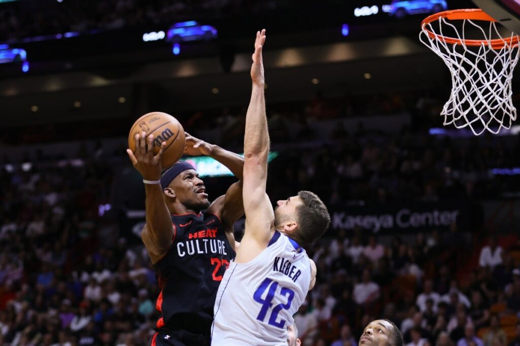 NBA: Butler tem noite apagada em vit&oacute;ria espetacular dos Mavericks