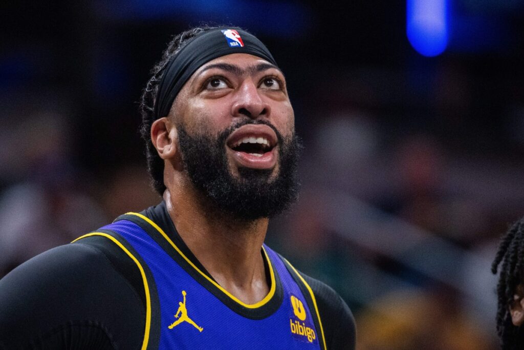 Anthony Davis salva Lakers de vexame na NBA ap&oacute;s apag&atilde;o diante dos Wizards
