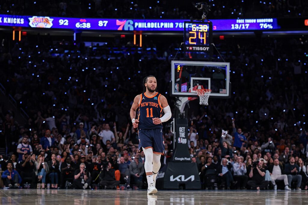 NBA Playoffs 2024: Brunson quebra recorde dos Knicks e comanda vit&oacute;ria contra os 76ers
