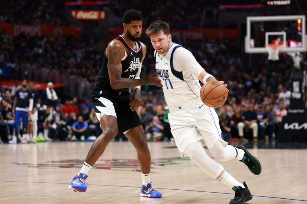NBA Playoffs 2024: Dallas ter&aacute; dois jogos em casa para abrir vantagem contra os Clippers