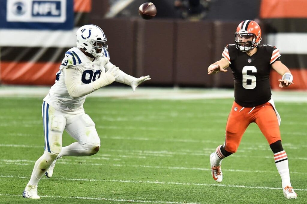 NFL: Colts renovam com veterano de destaque&nbsp;na&nbsp;defesa