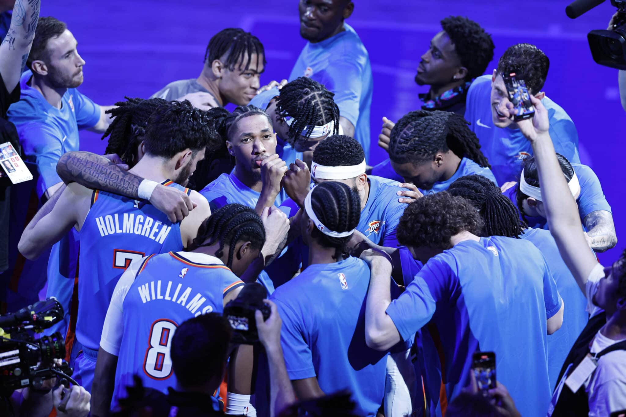 NBA Playoffs 2024: Holmgren e Shai lideram Thunder em vit&oacute;ria sobre os Pelicans no Jogo 2