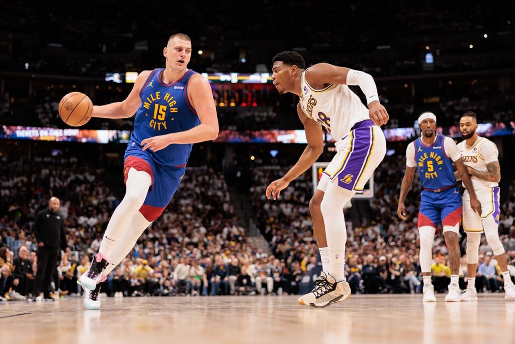 NBA Playoffs 2024: Nuggets larga em vantagem e Lakers ter&aacute; que se superar para o Jogo 2