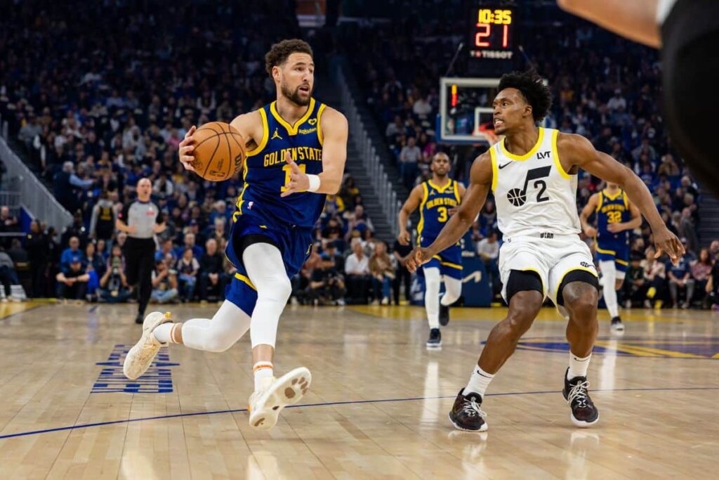 Sem Curry, Klay Thompson brilha e Warriors vencem Utah Jazz em casa