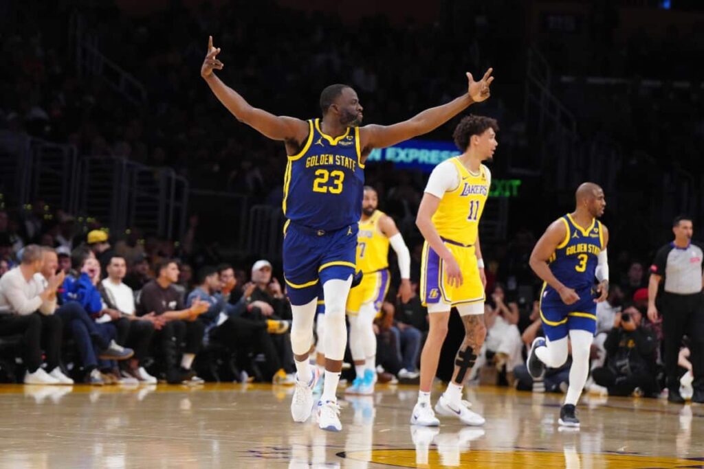 NBA: Warriors derrotam Lakers em atua&ccedil;&atilde;o brilhante de Draymond Green