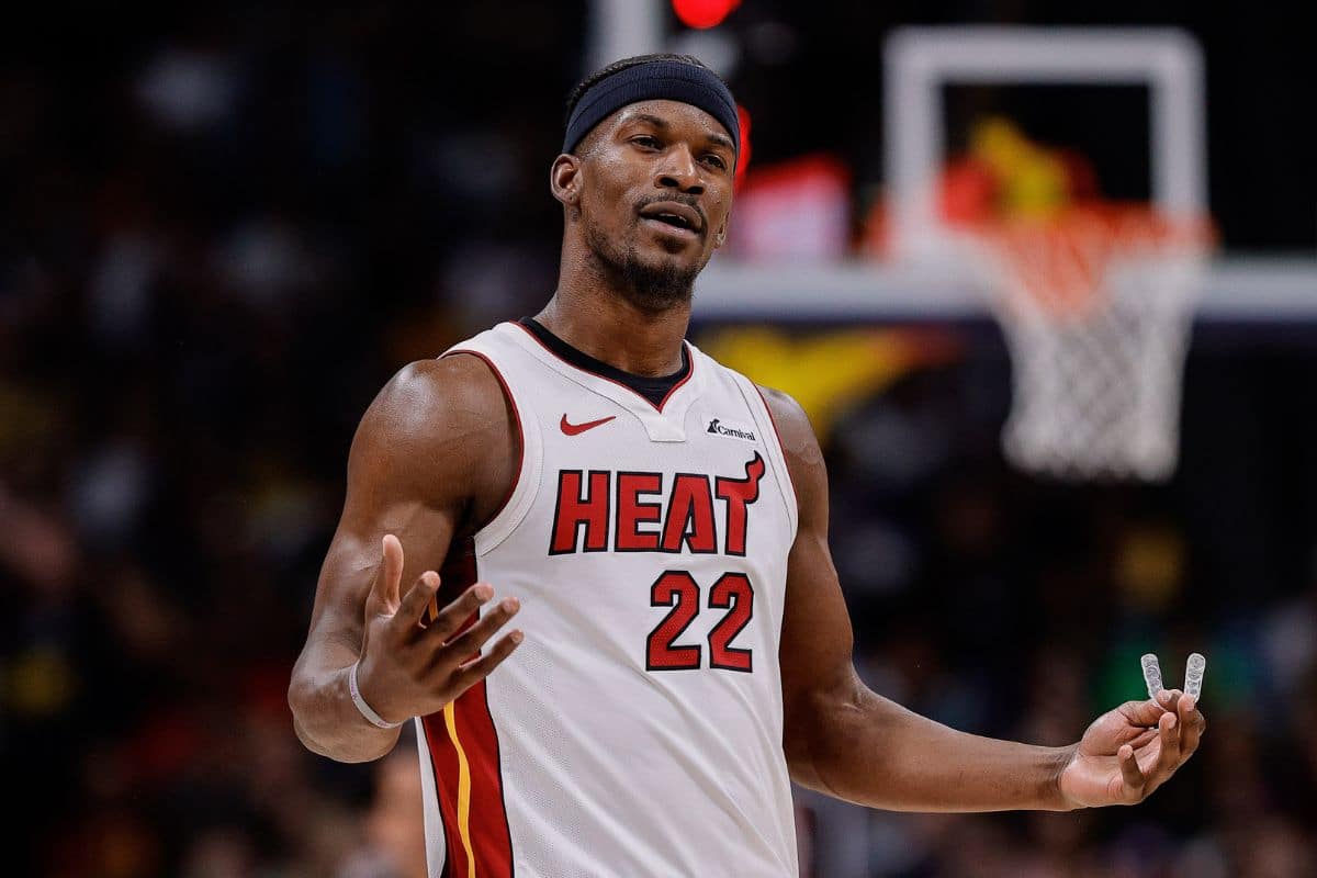 Pat Riley critica fala de Jimmy Butler ap&oacute;s elimina&ccedil;&atilde;o do Miami Heat: &lsquo;Deveria ficar calado&rsquo;