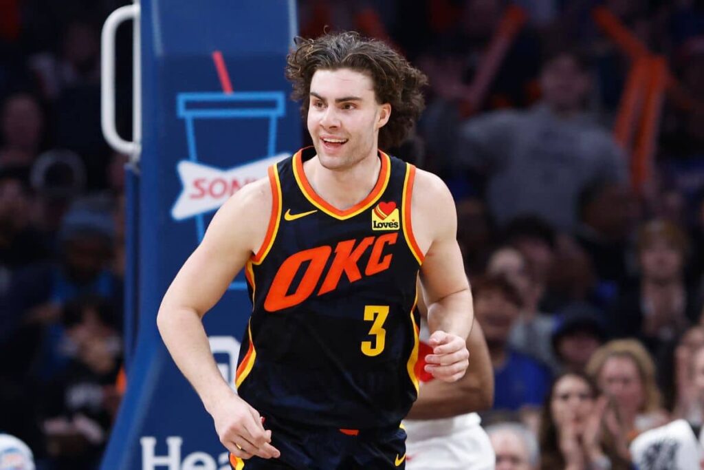 NBA: titular do Thunder, Josh Giddey est&aacute; &lsquo;abaixo&rsquo; dos colegas nos playoffs