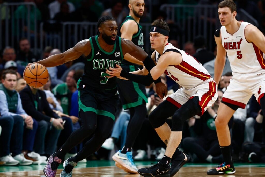NBA Playoffs 2024: Jaylen Brown garante classifica&ccedil;&atilde;o dos Celtics em vit&oacute;ria arrasadora sobre o Heat