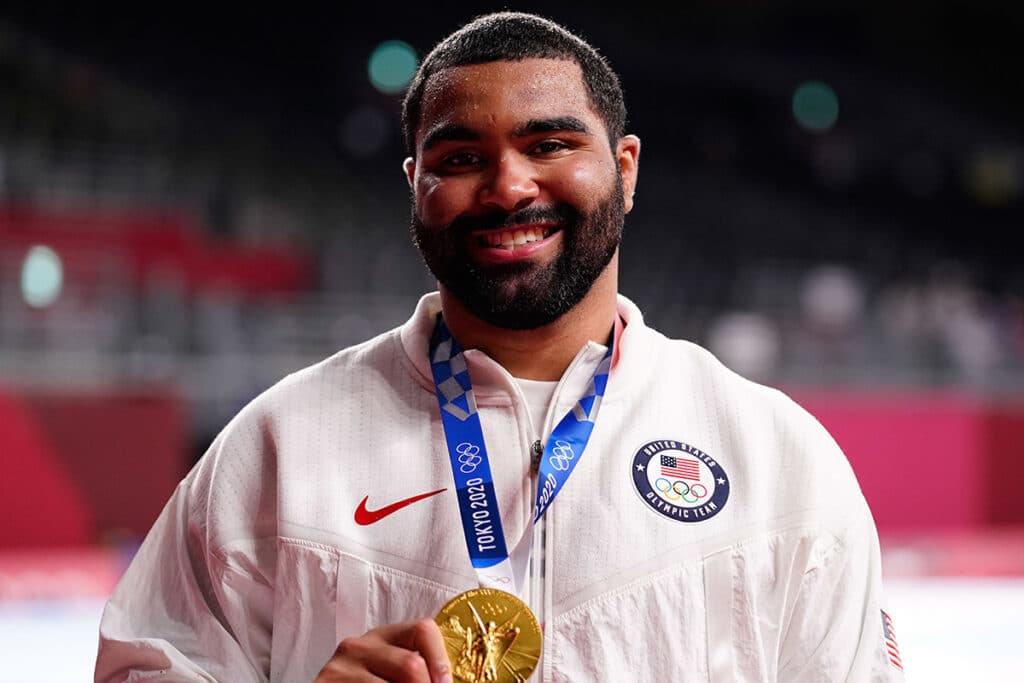 NFL: Buffalo Bills assina contrato com campe&atilde;o ol&iacute;mpico de wrestling