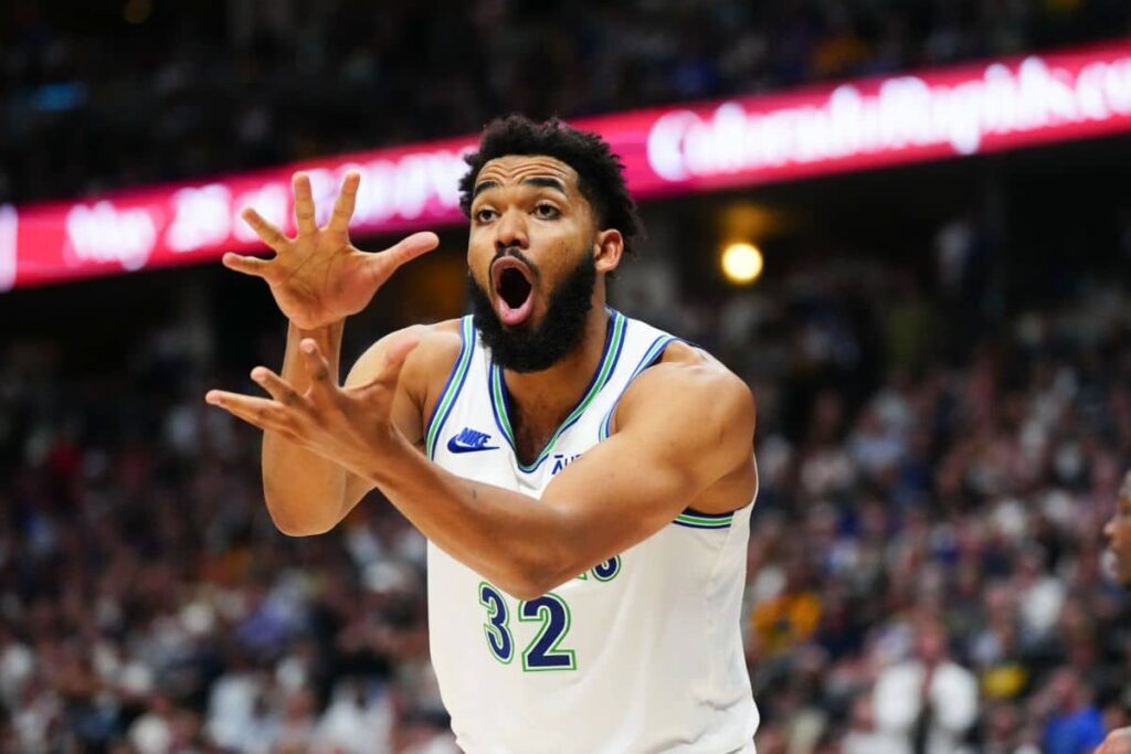 Towns faz piada com classifica&ccedil;&atilde;o dos Wolves nos Playoffs: &lsquo;Perdendo h&aacute; 20 anos&rsquo;