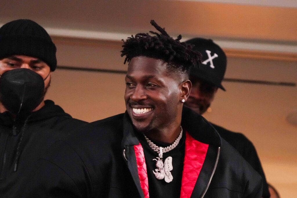 NFL: Cadê o dinheiro? Ex-jogador acumula dívida de R$ 15 milhões e pede falência