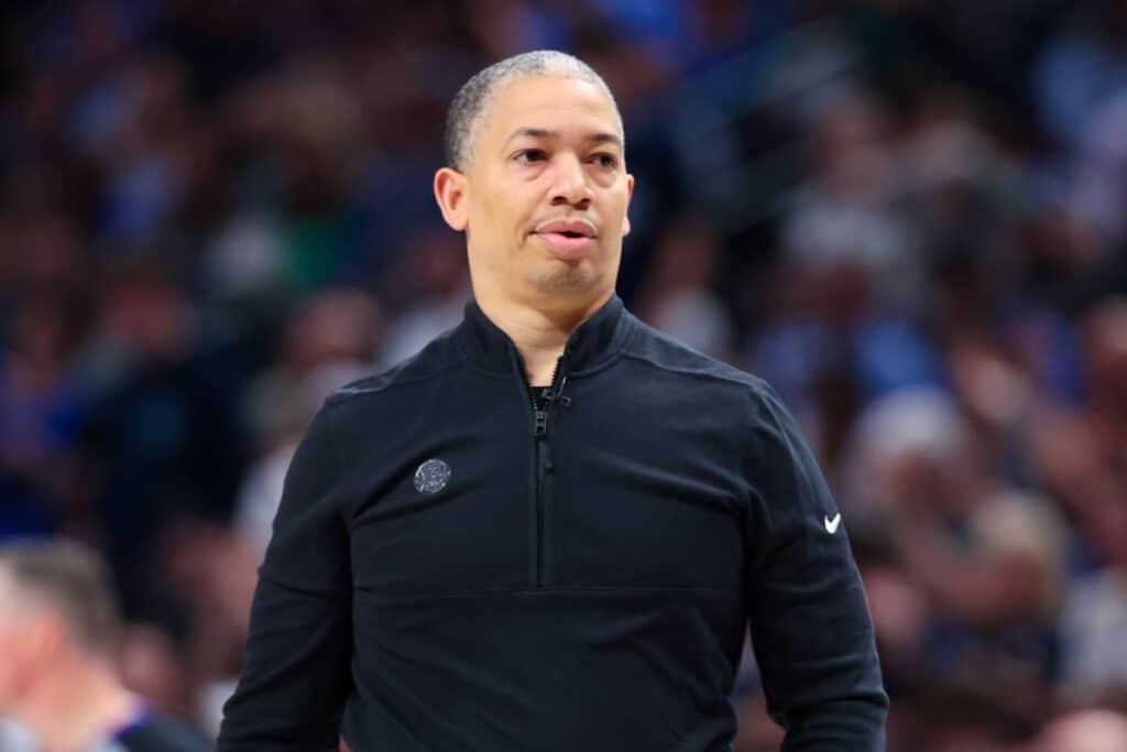Mercado NBA: Clippers assinam extensão milionária com Tyronn Lue
