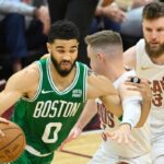NBA Playoffs 2024: Jayson Tatum decide e Celtics vencem Cavaliers no Jogo 4