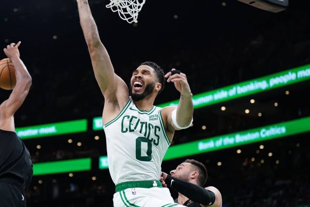 Tatum diminui Celtics ap&oacute;s 2&ordf; derrota nos Playoffs: &lsquo;N&atilde;o somos um super time&rsquo;