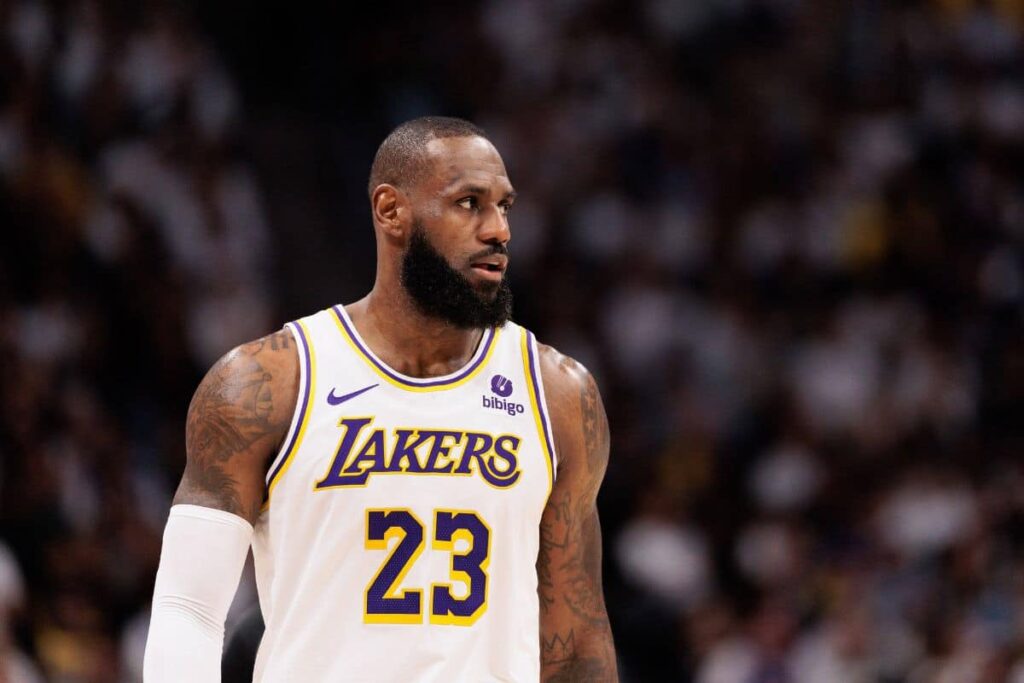 NBA: LeBron James n&atilde;o participa da escolha de novo t&eacute;cnico, afirma jornalista