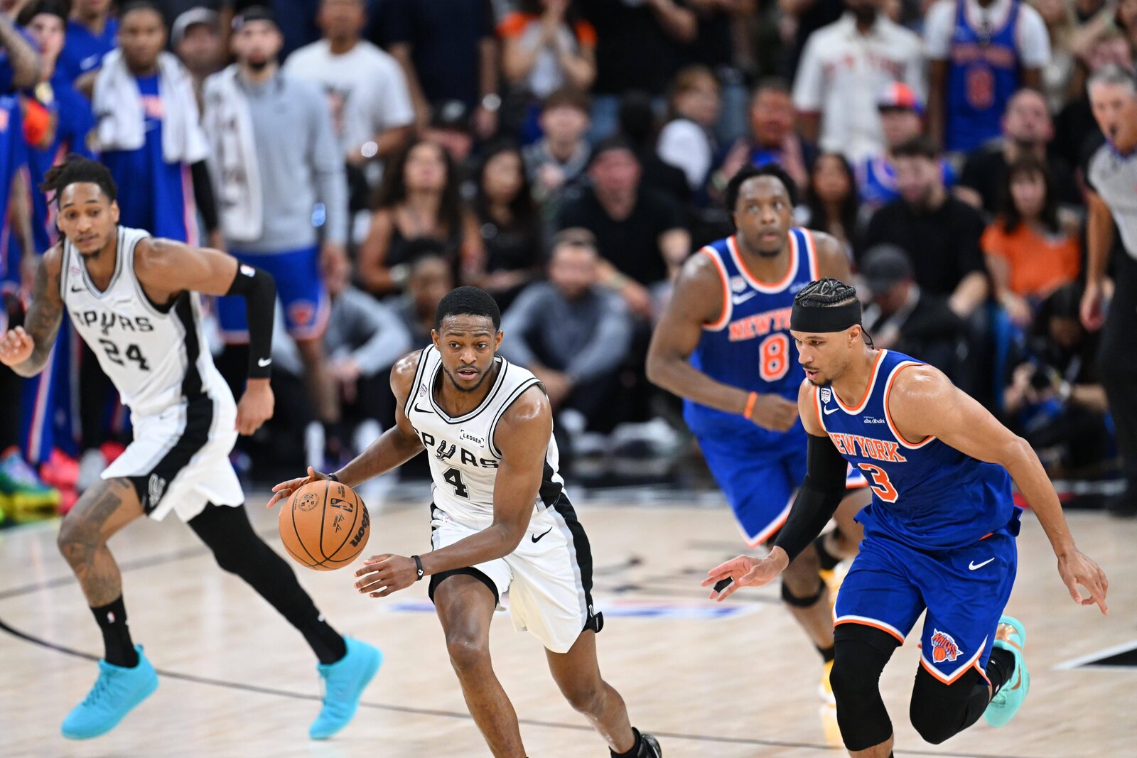[NBA] Haliburton volta a jogar 472 dias depois em noite especial em Iowa